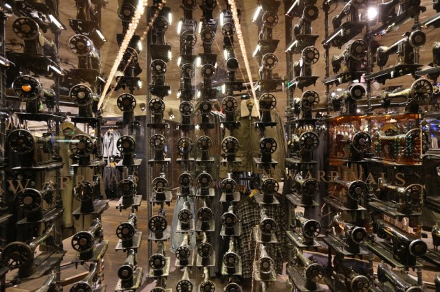 Aria Shopping Center, Las Vegas